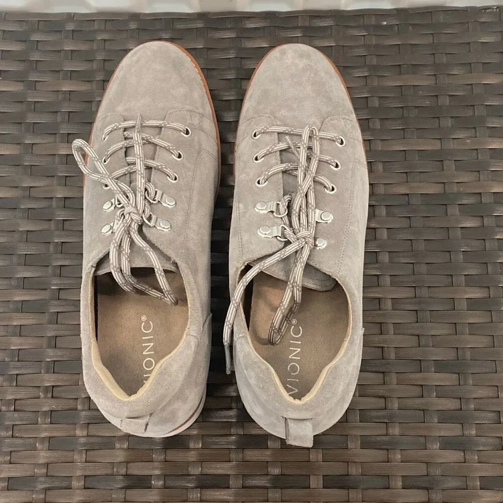 Vionic Ballari suede lace up Oxford, women’s size 9.5